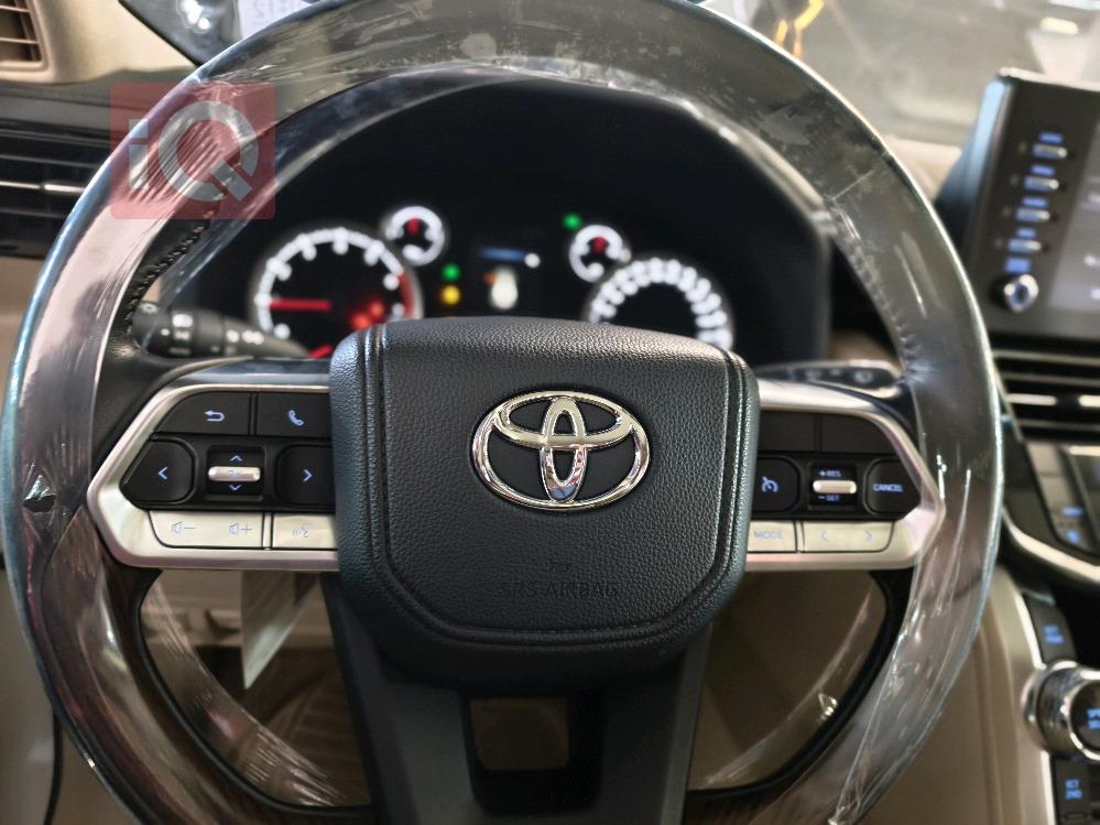 تويوتا لاندكروزر